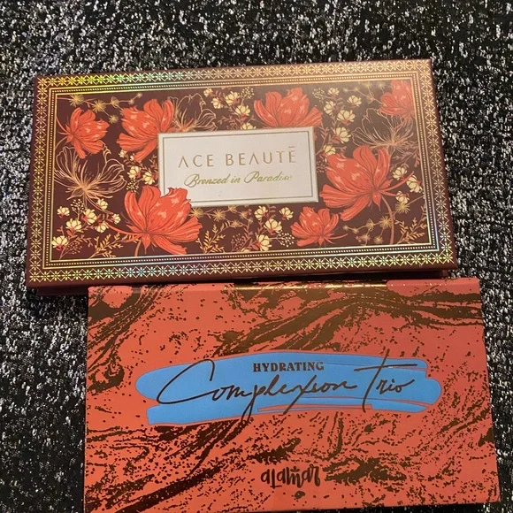 Make up bundle - Picture 6 of 6